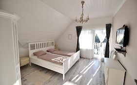 Vintage Home Lelle